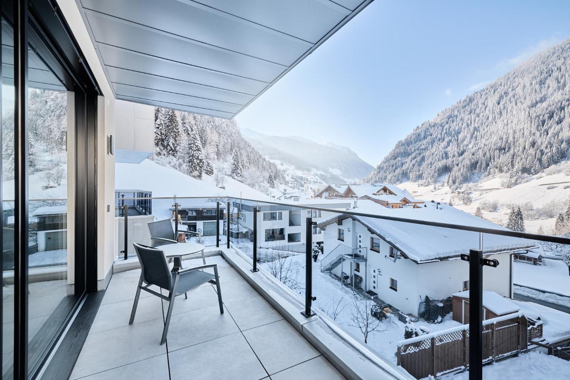 Das Luxurioese Chalet-Apartment In Der Residenz Silvretta - Inklusive Silvretta Card Premium See Bagian luar foto