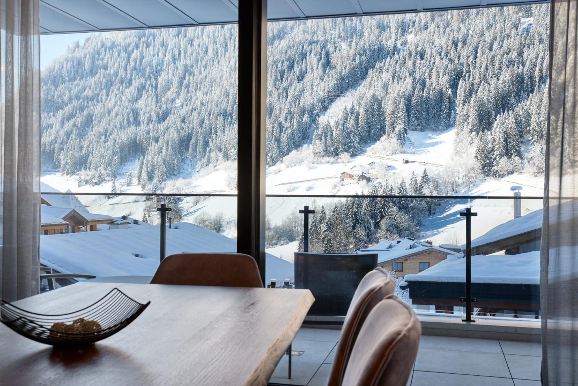 Das Luxurioese Chalet-Apartment In Der Residenz Silvretta - Inklusive Silvretta Card Premium See Bagian luar foto